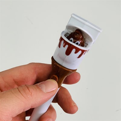 Closet Poo Pen