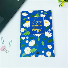 Küçük Şeylerden Zevk Al Tasarımlı Lastikli Defter
