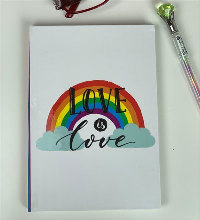 Love İs Love Tasarımlı Lastikli Defter