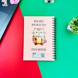 Mutlu Eden Şeylere Müsaitim Tasarımlı Spiralli Defter