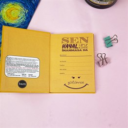Ne Biliyim Ben Tasarımlı Sert Kapaklı Lastikli Mini Defter
