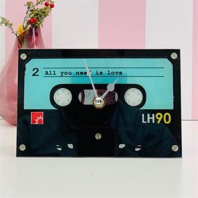 Nostaljik Kaset Tasarımlı Masa Saati