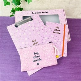 Papatya Tasarımlı Özel Kutulu Sekreterlik Lastikli Defter Ve Kalemlik Set