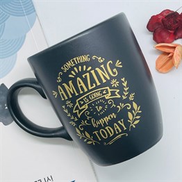 Something Amazing is Going to Happen Today Altın Yaldız Baskılı Black Printed Mug