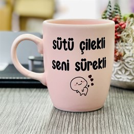 Sütü Çilekli Seni Sürekli Pink Printed Mug