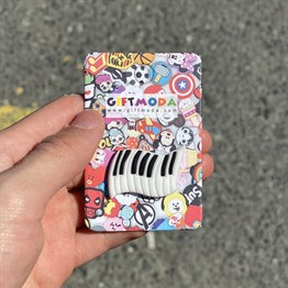 Crocs Charms Piyano
