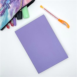 UV Baskıya Uygun Düz Mor Tasarımlı Lastikli Defter