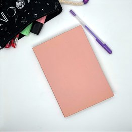 UV Baskıya Uygun Düz Somon Rengi Tasarımlı Lastikli Defter