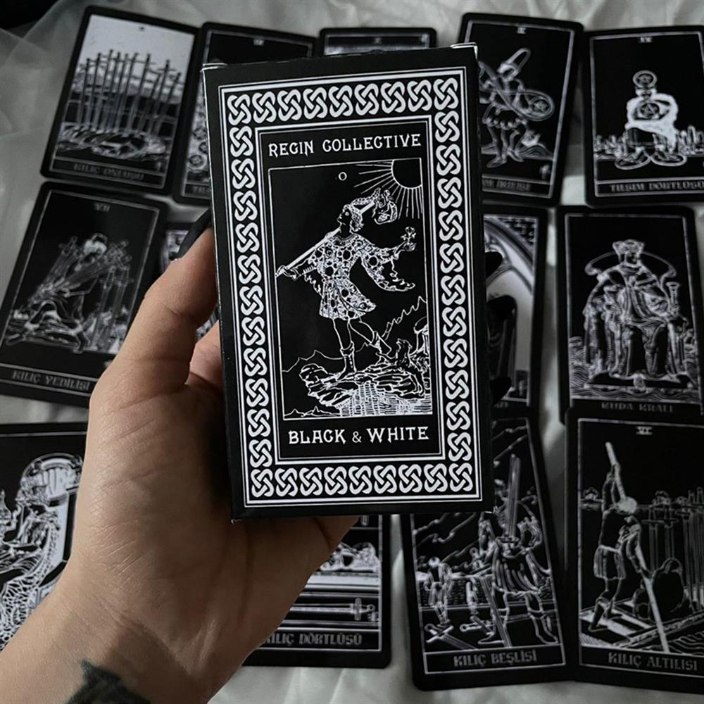 Bam Black & White Tarot Kartı