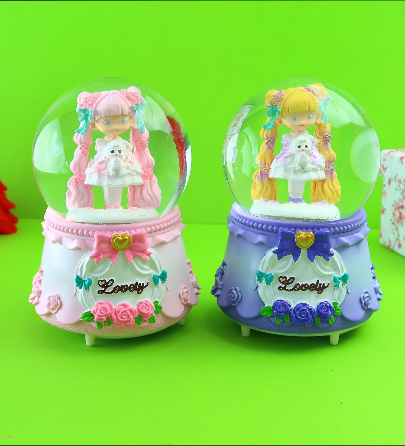 Büyük Boy Kar Küresi