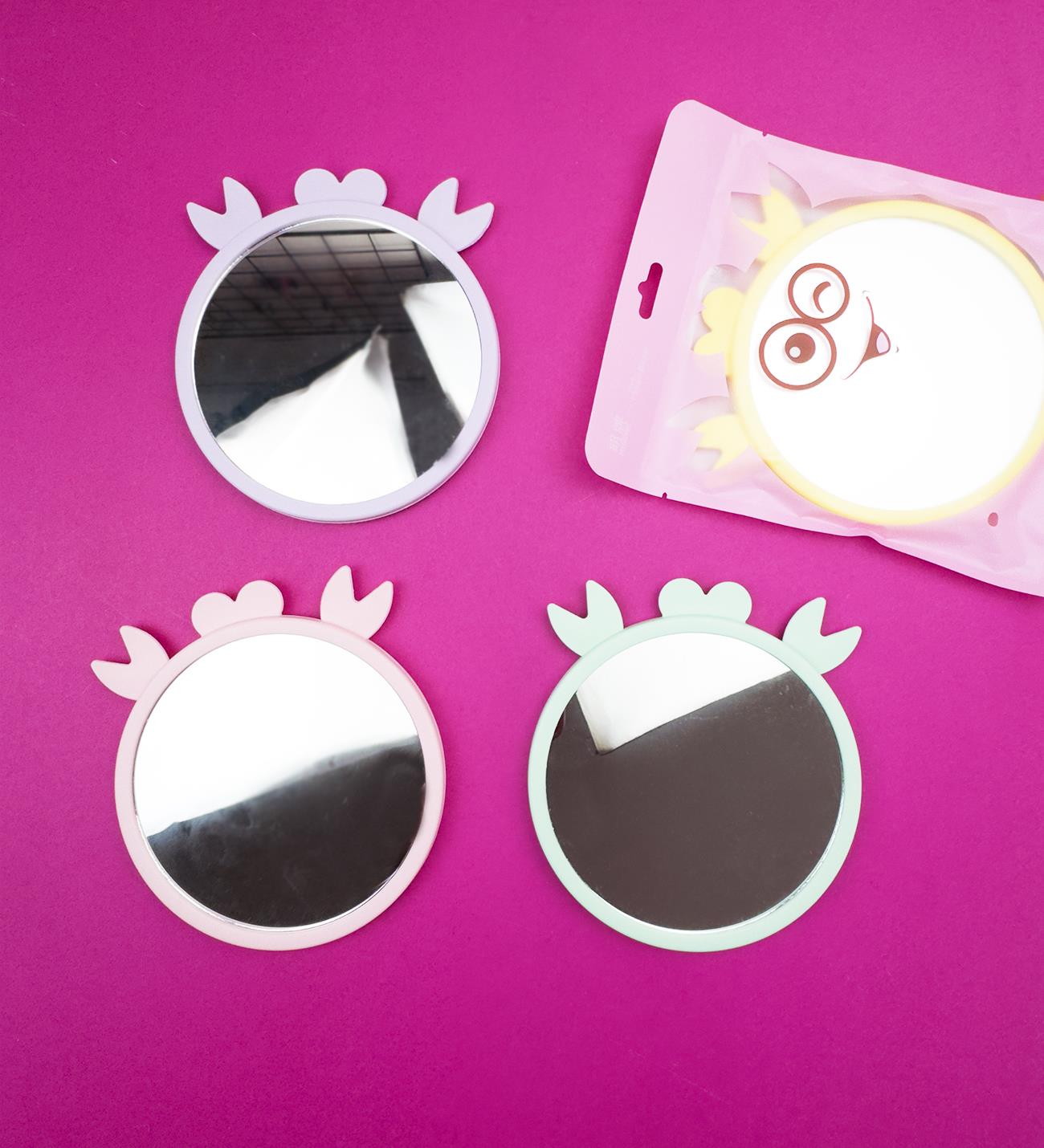 Geyik Figürlü Ayna