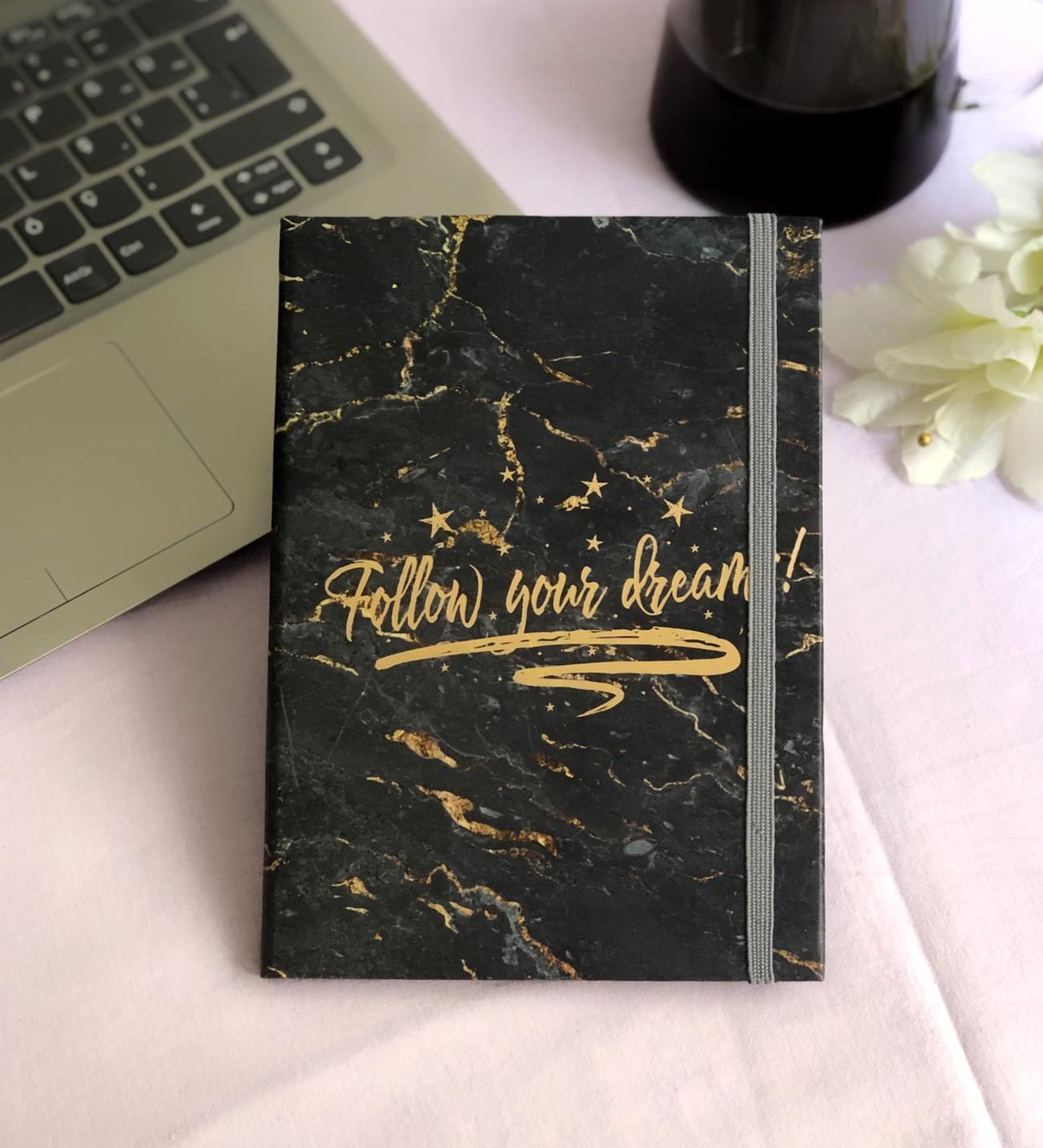 Hayallerini Takip Et Mottolu Tasarım Lastikli Defter