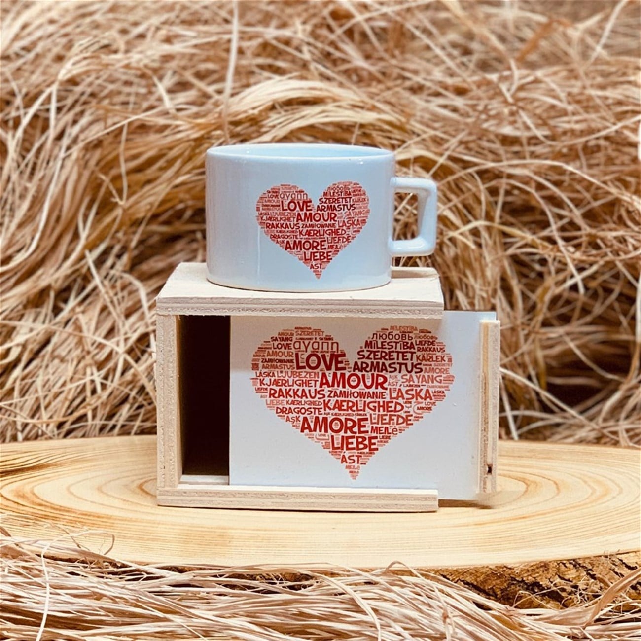 Love Amour Tasarımlı Kutulu Kupa
