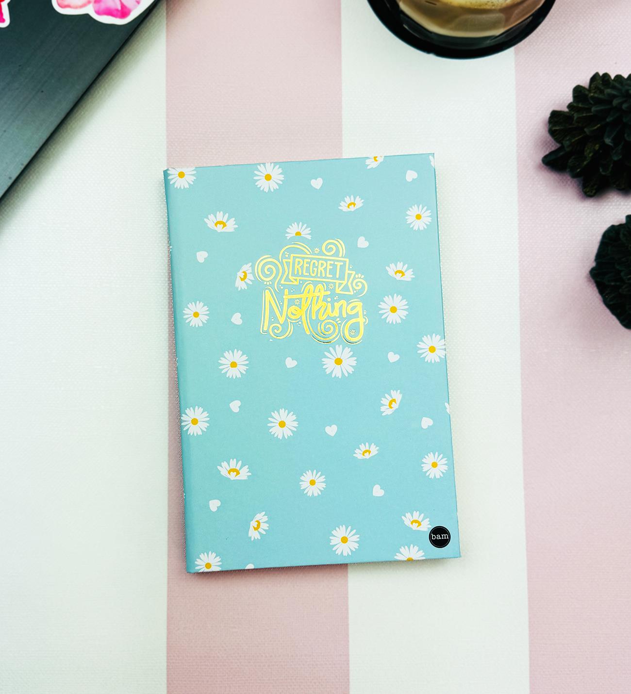 Regret Nothing Tasarımlı Lastikli Defter