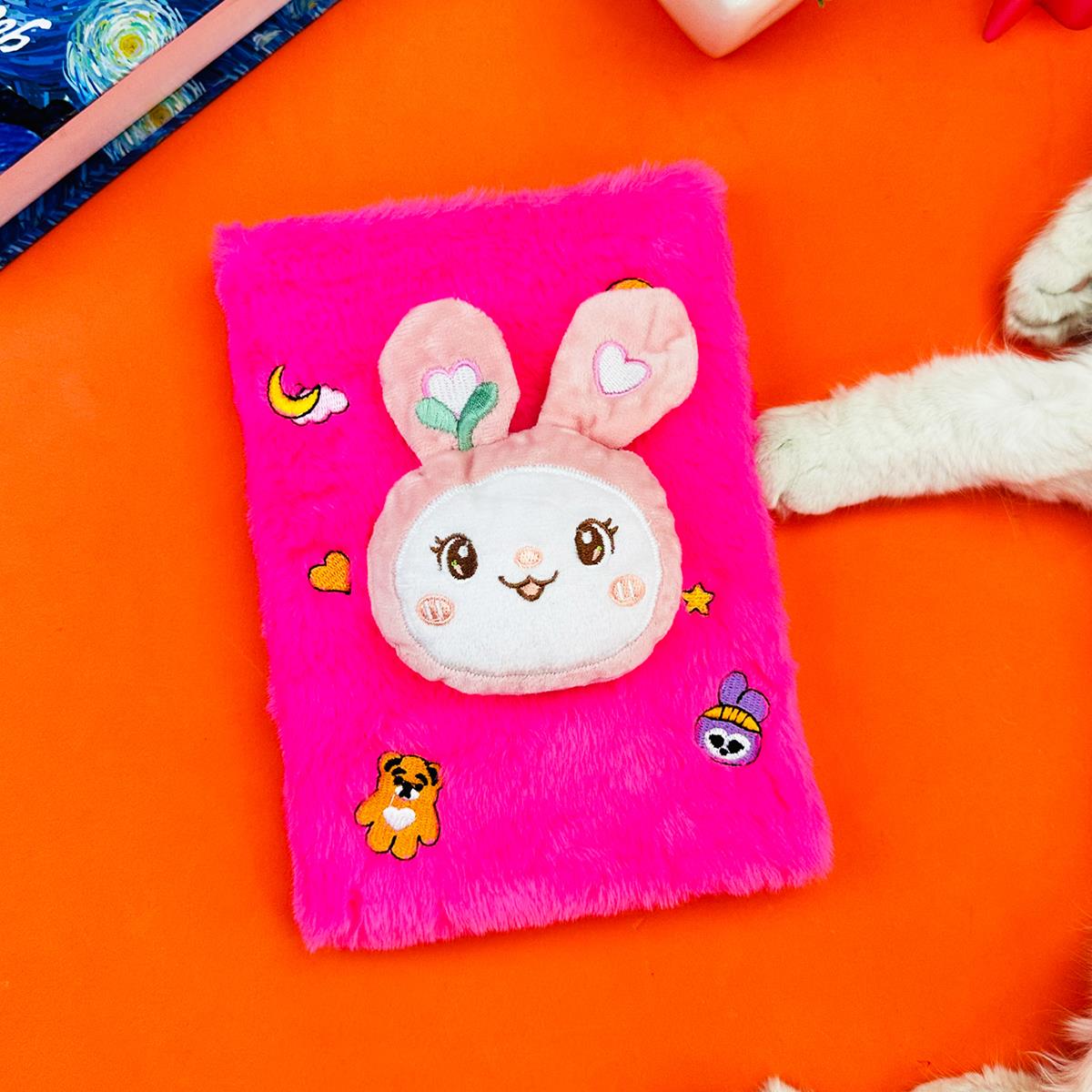 Sevimli Hayvan Kabartmalı Peluş Defter