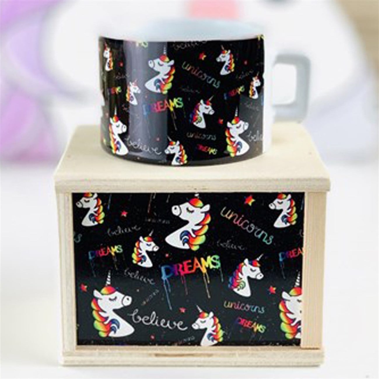 Siyah Unicorn Tasarımlı Kutulu Kupa