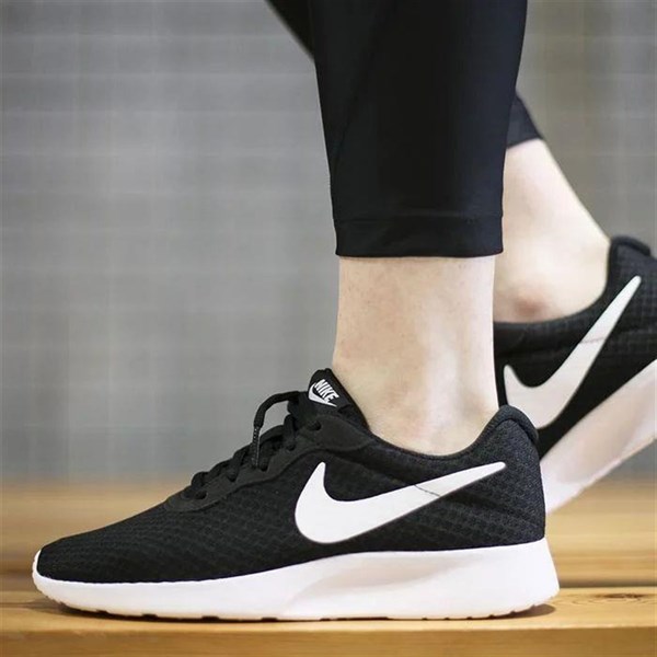 Nike Tanjun Kadın Siyah Günlük Ayakkabı 812655-011 | Sporactive