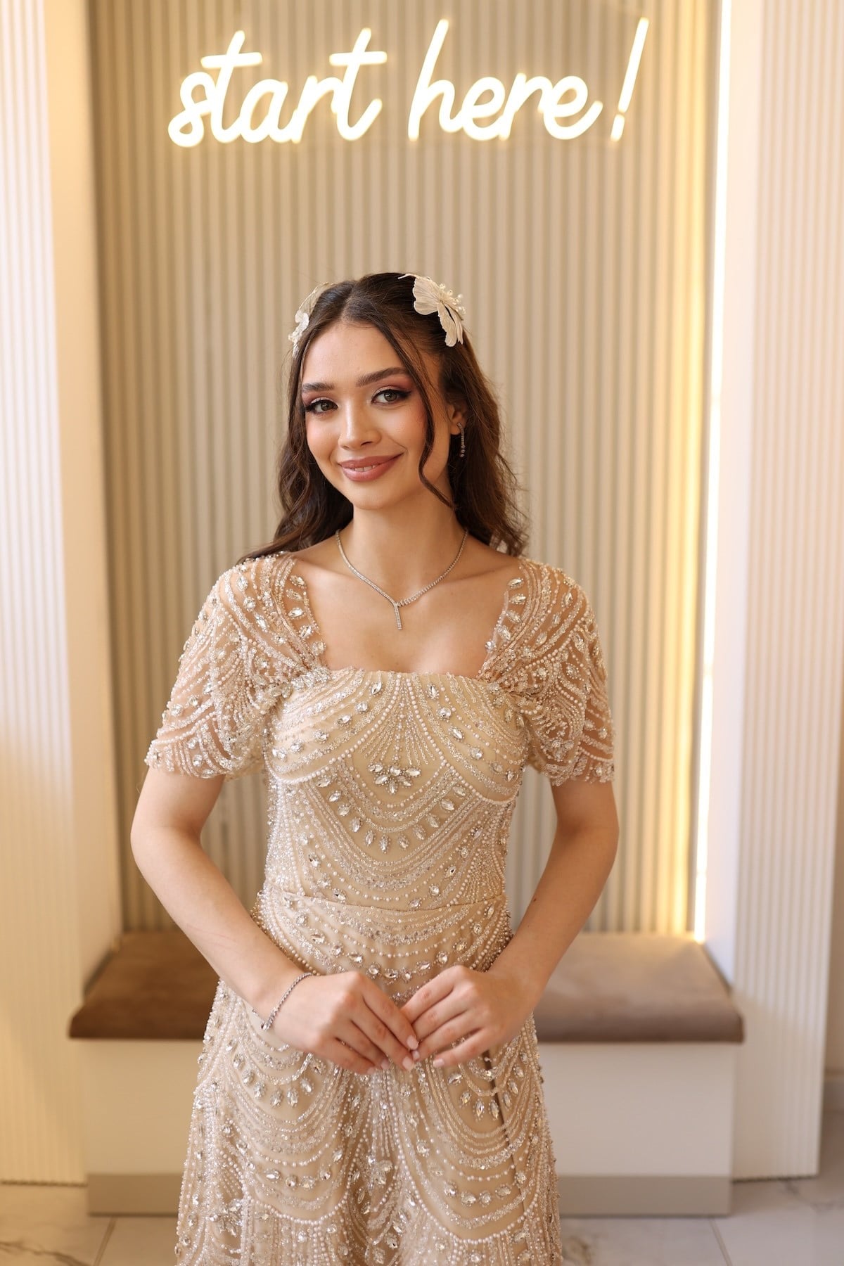 Blair Prenses Bej Maksi Taşlı Özel Tasarım Elbise