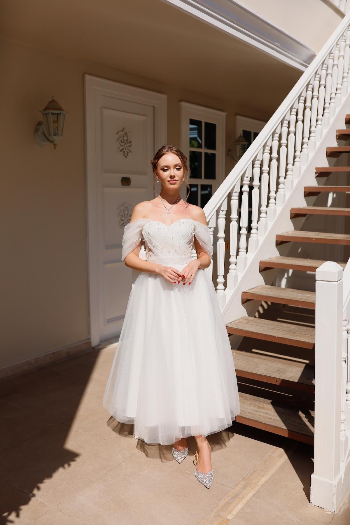 Clara Beyaz İncili Tül Özel Tasarım Nikah Nişan Söz Elbisesi
