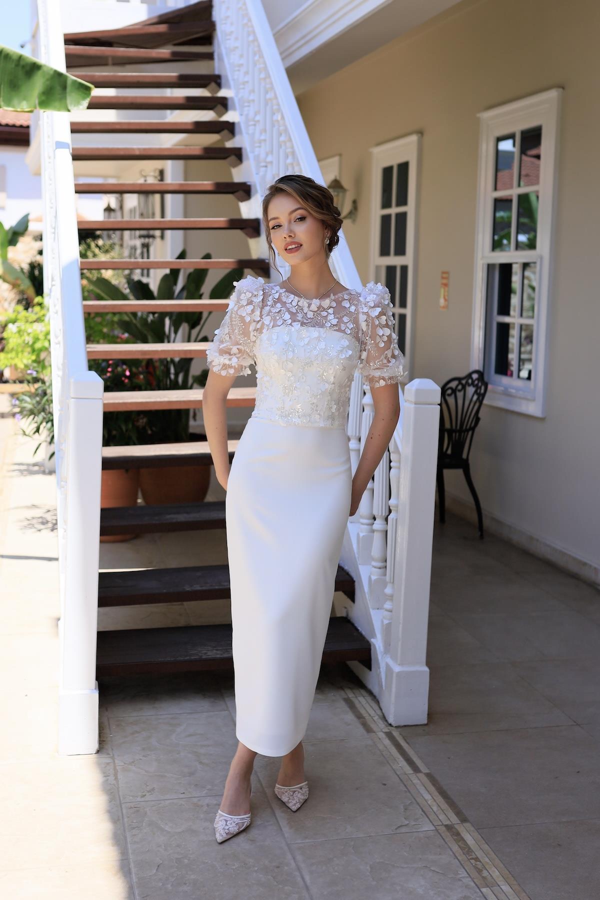 Elena Beyaz Özel Tasarım Dantel Detaylı Kalem Nikah Nişan Elbisesi