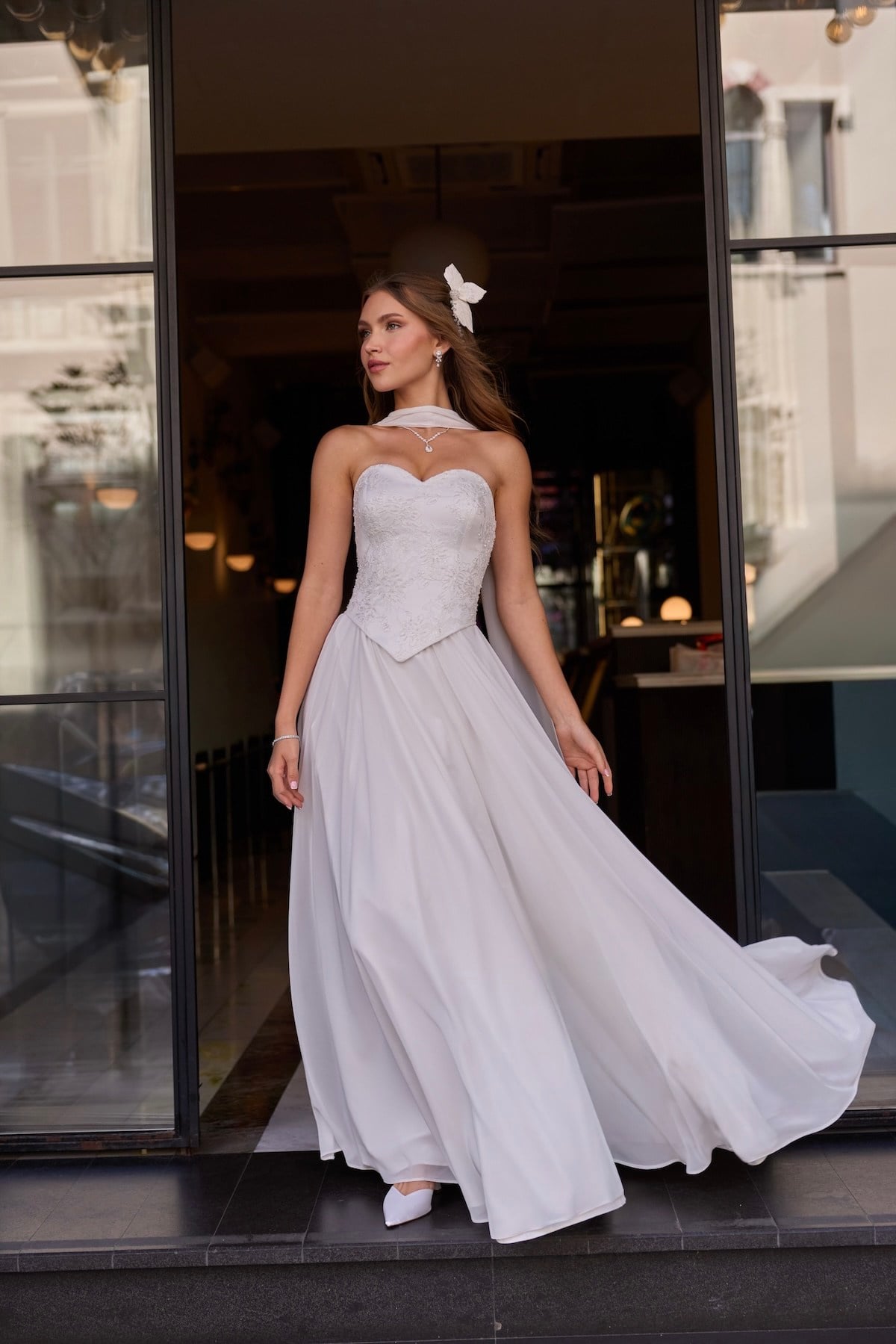 TheElsa | Hera Galisia Kalp Yaka Beyaz Şifon Korse Etek Nişan Nikah ElbiseBEYAZ DANTEL ELBİSELERHera Galisia Kalp Yaka Beyaz Şifon Korse Etek Nişan Nikah Elbise