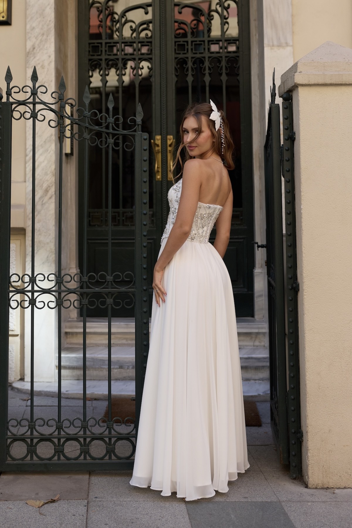 Hera Laura Oval Yaka Beyaz Şifon Korse Etek Nikah Nişan Söz Elbisesi