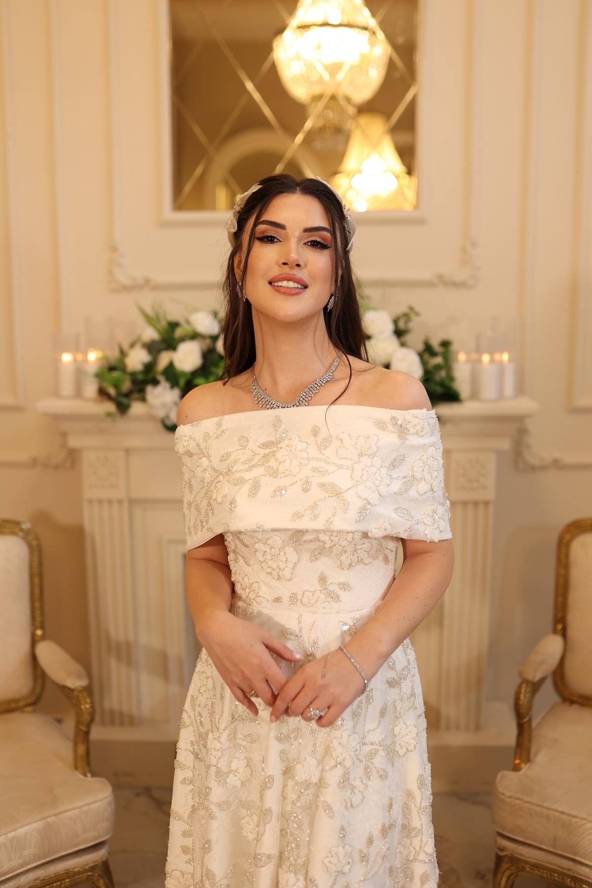 Kalina Prenses Beyaz Çiçekli Özel Tasarım Dantel Nişan Nikah Elbise