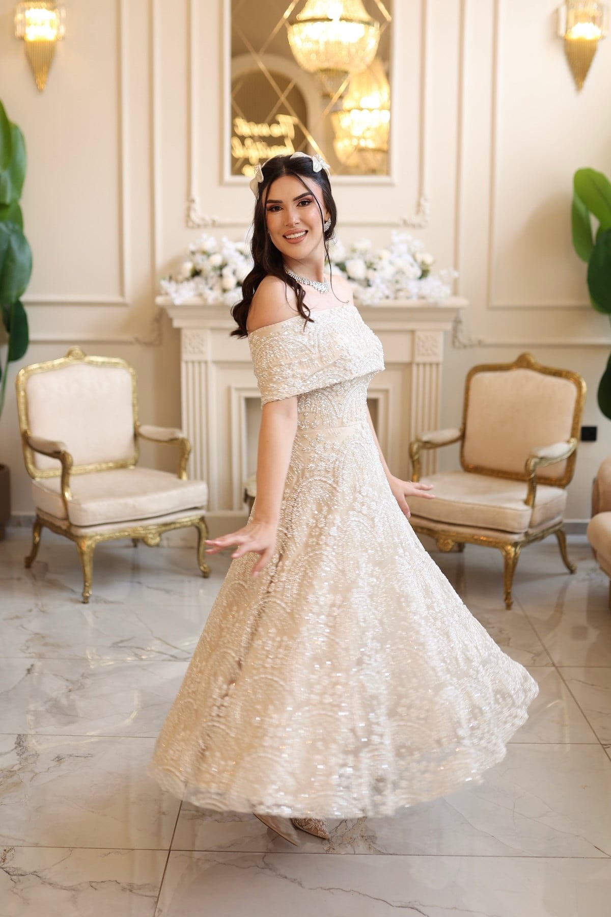 Lalin Prenses Saten Bolero Beyaz Çiçekli Nişan Nikah Davet Elbise
