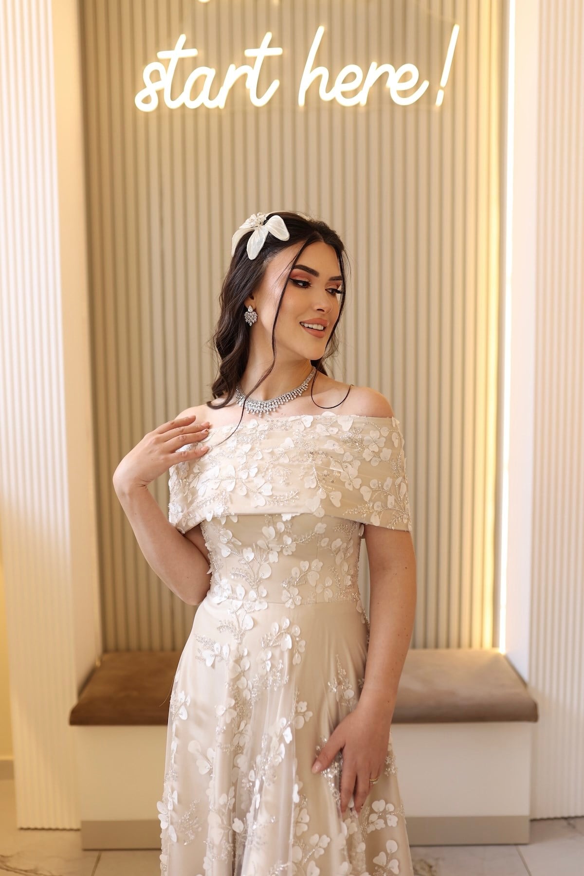 Lavinya Prenses Maksi Beyaz Çiçekli Özel Tasarım Dantel Abiye Elbise