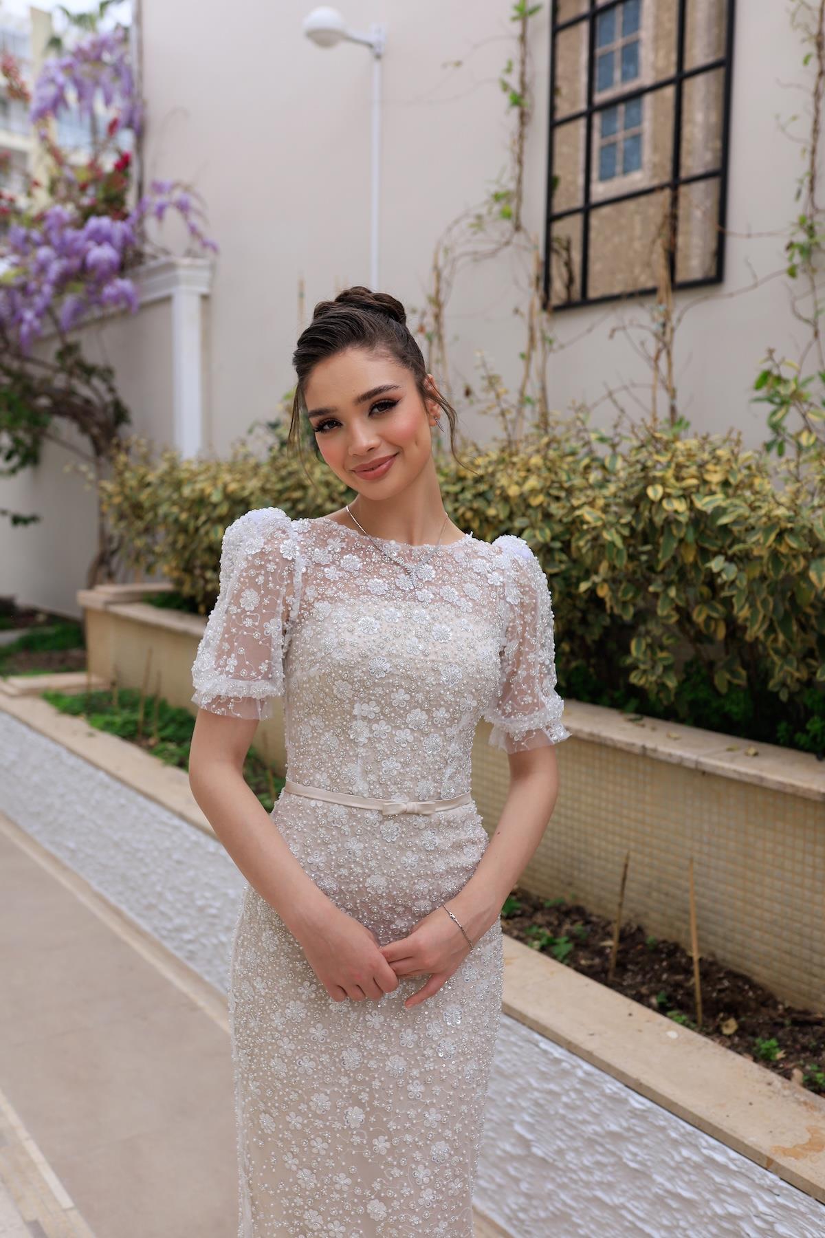 Mathilda Bej Beyaz Dantel Balon Kol Kalem Özel Tasarım Nişan Abiye Elbise