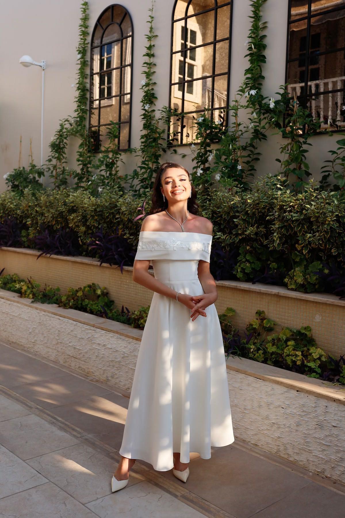 Leyla Beyaz Prenses Özel Tasarım Nikah Nişan Söz Elbisesi