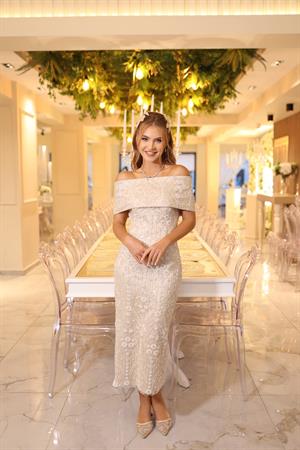 TheElsa | DIANADANTEL ELBİSELERDiana Saten Bolero Beyaz Çiçekli Nişan Nikah Davet Elbise