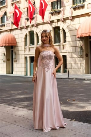 Hera Artemis Oval Yaka Açık Pudra Pembe Saten Kloş Korse Etek Nikah Nişan Söz Elbisesi