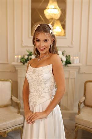 Hera Ares Beyaz Prenses Korseli Elbise