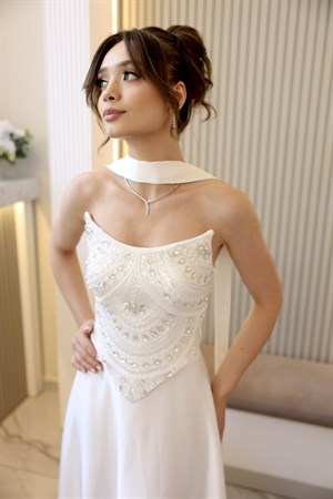 Hera Blair Beyaz Kloş Etek Dantel Nikah Nişan Söz Elbisesi