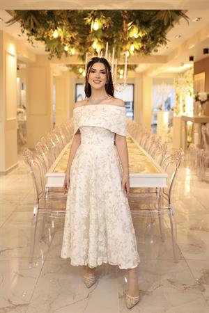 Kalina Prenses Beyaz Çiçekli Özel Tasarım Dantel Nişan Nikah Elbise