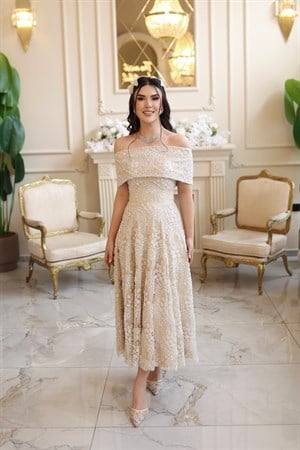 TheElsa | Lalin Prenses Saten Bolero BEYAZ DANTEL ELBİSELERLalin Prenses Saten Bolero Beyaz Çiçekli Nişan Nikah Davet Elbise