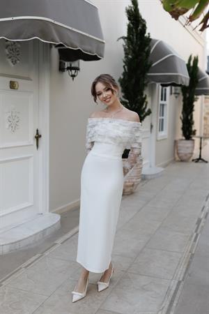 Laressa Kalem Beyaz Özel Tasarım Dantel Detaylı Nikah Nişan Söz Elbisesi