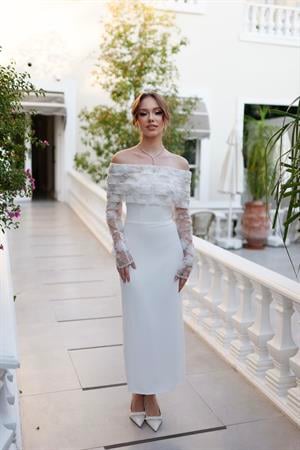 Laressa Kalem Beyaz Özel Tasarım Dantel Detaylı Nikah Nişan Söz Elbisesi
