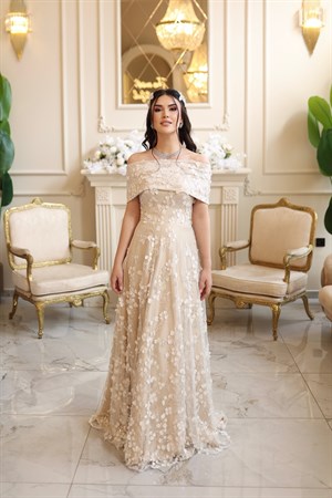 TheElsa | Lavinya Maksi Beyaz BEYAZ DANTEL ELBİSELERLavinya Maksi Beyaz Çiçekli Özel Tasarım Dantel Abiye Elbise