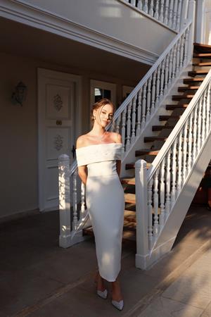 Leyla Beyaz Kalem Özel Tasarım Nikah Nişan Söz Elbisesi