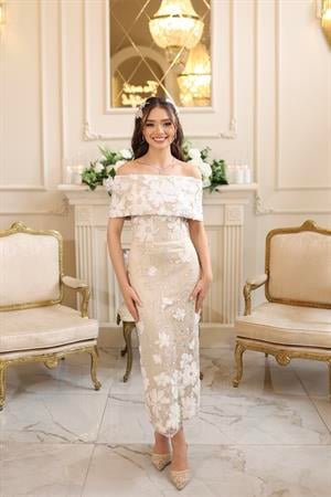 TheElsa | MARGARET BEYAZBEYAZ DANTEL ELBİSELERMargaret Saten Bolero Beyaz Çiçekli Nişan Nikah Davet Elbise