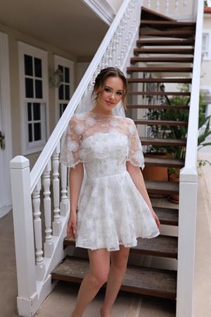 Marsilya Pelerinli Mini Dantel After Parti Tasarım Elbise