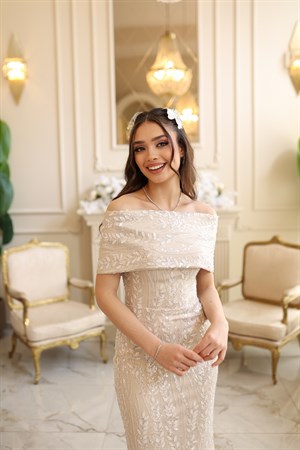 Miranda Beyaz Balık Çiçekli Özel Tasarım Dantel Abiye Elbise