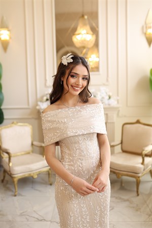 Miranda Beyaz Balık Çiçekli Özel Tasarım Dantel Abiye Elbise