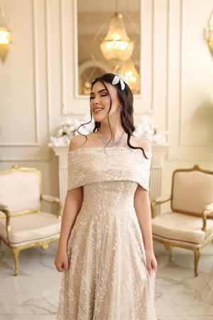 Miranda Prenses Maksi Beyaz Çiçekli Özel Tasarım Dantel Abiye Elbise