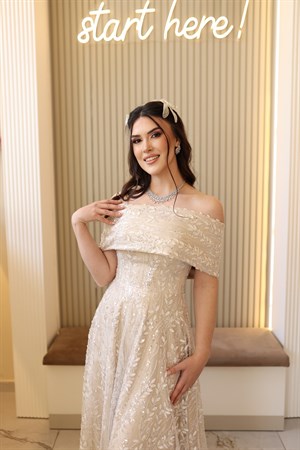 Miranda Prenses Maksi Beyaz Çiçekli Özel Tasarım Dantel Abiye Elbise