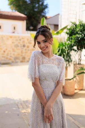Monica Pelerin Prenses Özel Tasarım Dantel Nişan Nikah Elbisesi