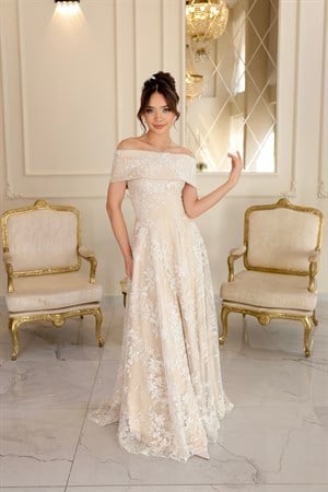 TheElsa | Sorella Prenses Beyaz Maxi Dantel Özel Tasarım Abiye ElbiseBEYAZ DANTEL ELBİSELERSorella Prenses Beyaz Maxi Dantel Özel Tasarım Abiye Elbise