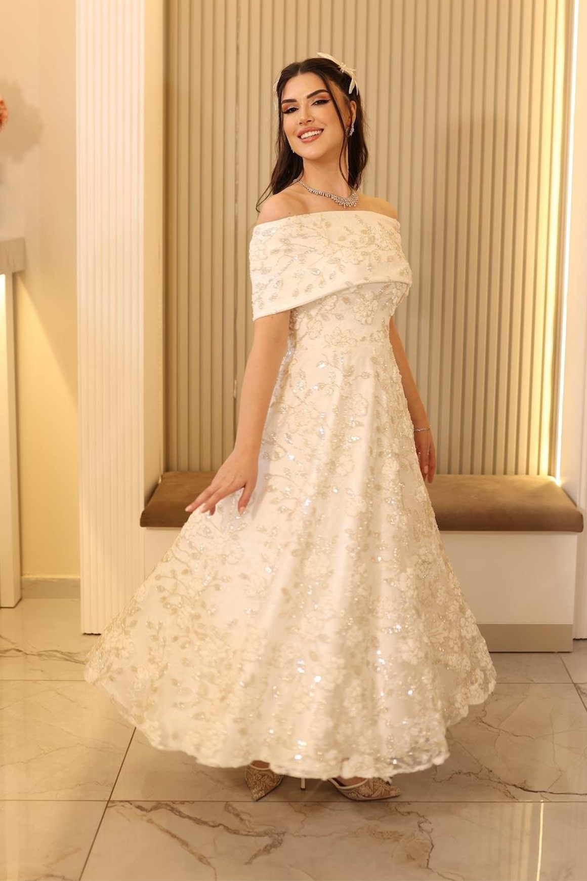 Beyaz Dantel Elbiseler